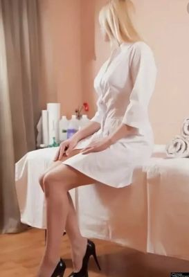 вызов девушки в Симферополе (Эротический массаж , тел. 8 978 695-59-87)